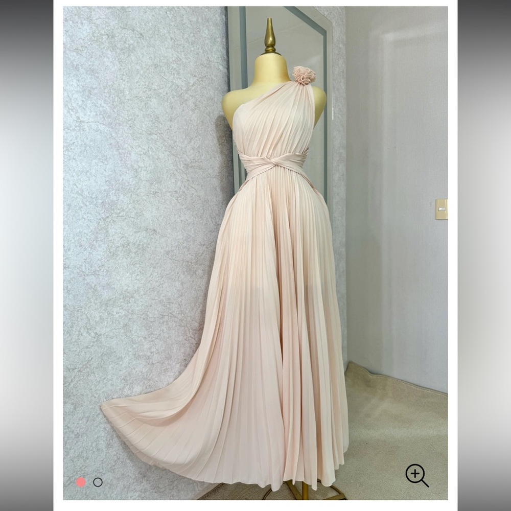 Beige dress